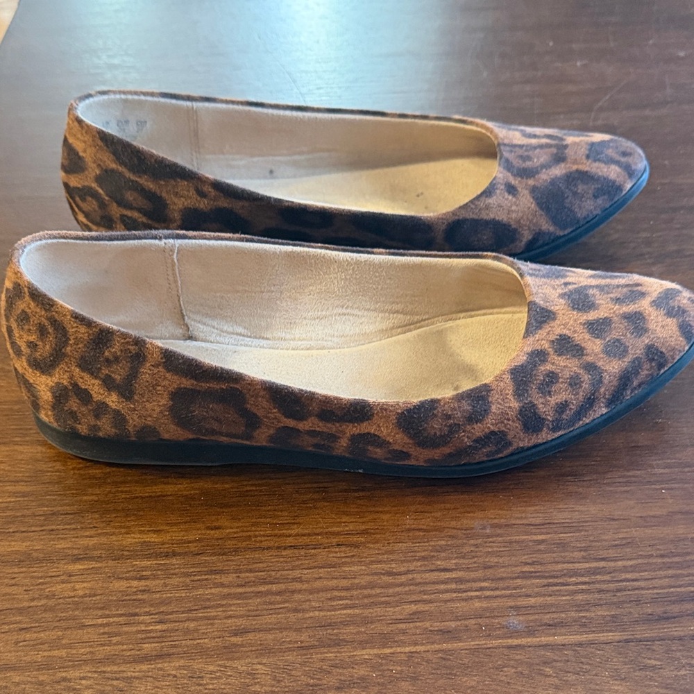 Life Stride Leopard Print Ballet Flats in Brown size 9 wide